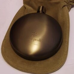 Snow Peak Titanium Curved Flask 29 Snow Peak Titanium Curved Flask -Deals Outdoor Camping IMGP1203